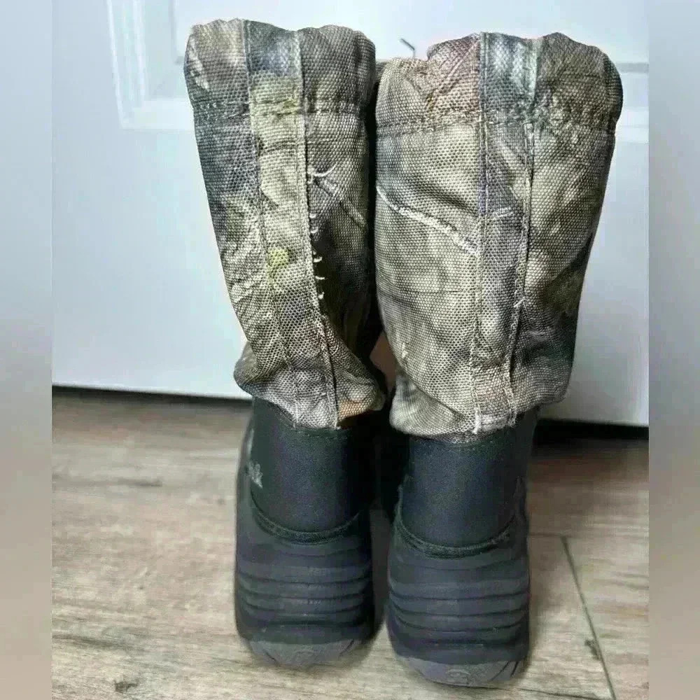 Kamik Kids Insulated Camouflage Snow/Rain Boot Size: 4 - Picture 9 of 10